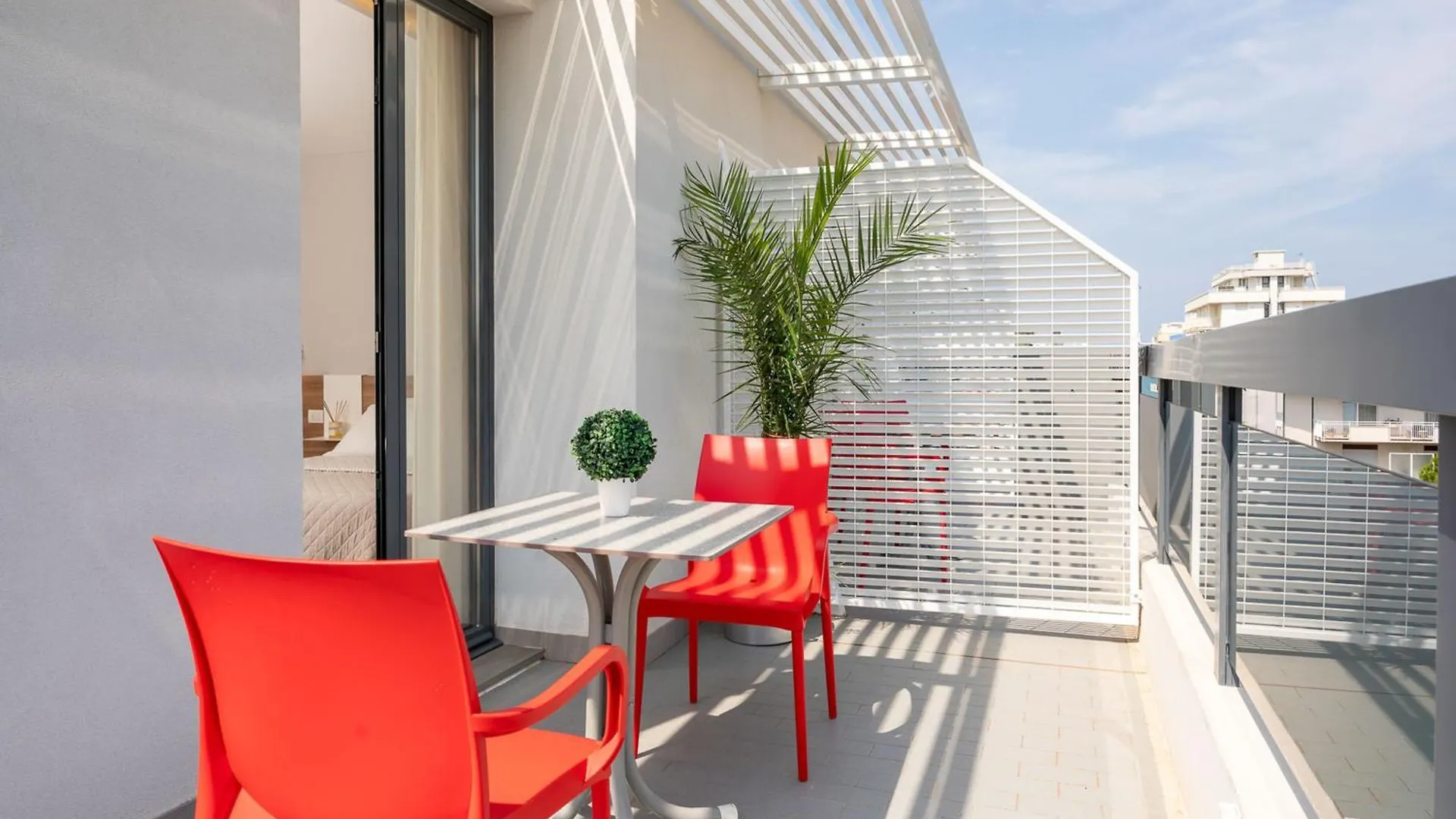 Hotel di Luigi Riccione 2*,  Italia